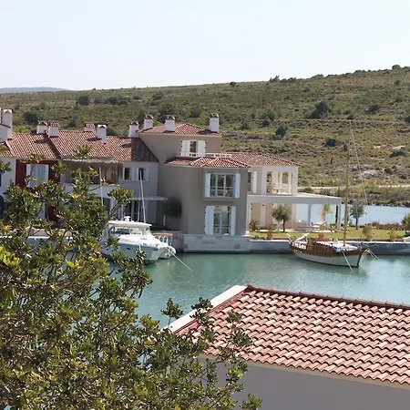 Port Deniz 阿拉恰特