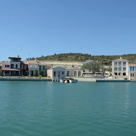 Port Deniz 酒店